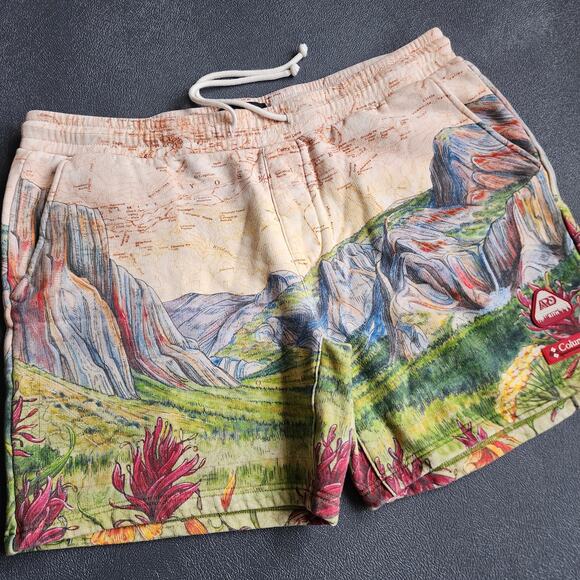 Columbia x KITH Yosemite Alpine Research Division AOP Shorts XL - Picture 2 of 13